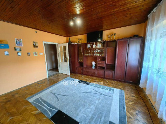 Eladó családi ház, Kunhegyesen 20 M Ft, 2 szobás
