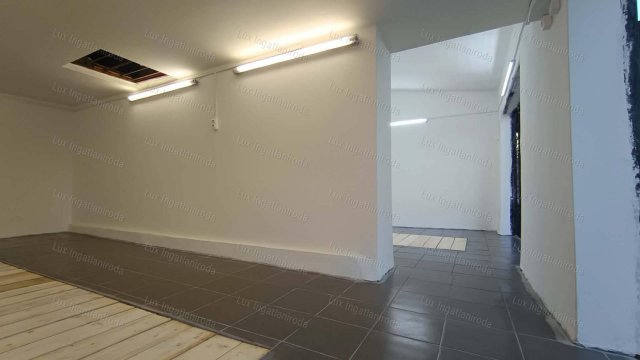 Eladó garázs, Oroszlányban 16.7 M Ft / költözzbe.hu