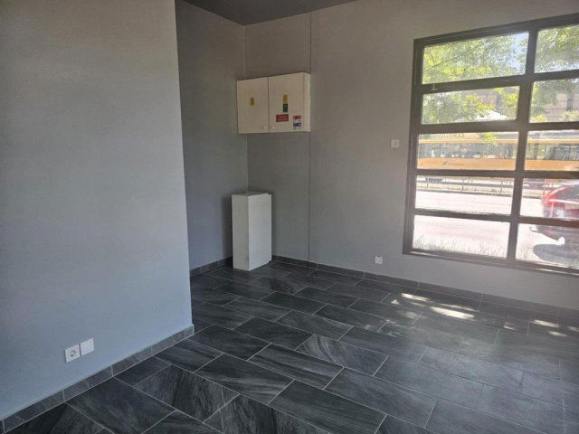 Eladó üzlethelyiség, Salgótarjánban 8 M Ft