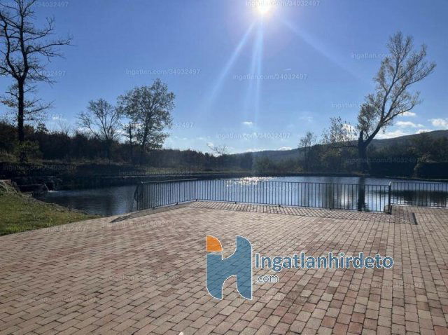 Eladó családi ház, Pomázon 1500 M Ft, 16 szobás