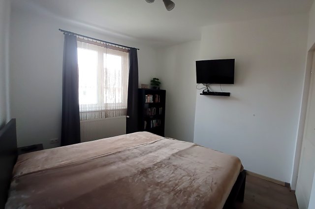 Eladó családi ház, Pusztaszabolcson 92.9 M Ft, 5 szobás