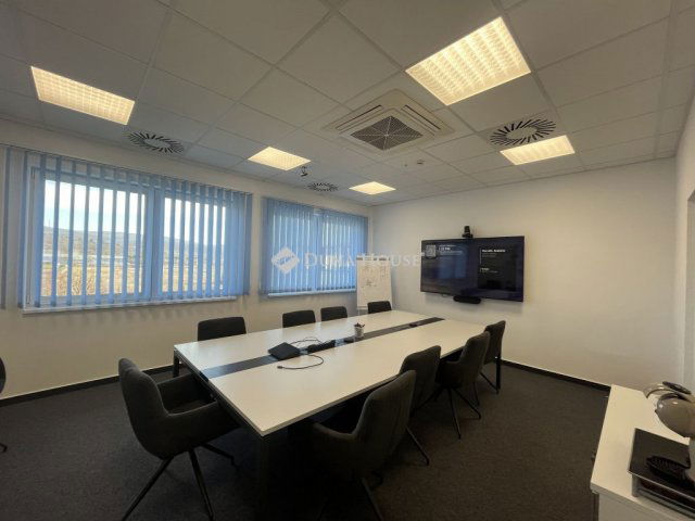 Eladó ipari ingatlan, Budakeszin 1937 M Ft / költözzbe.hu