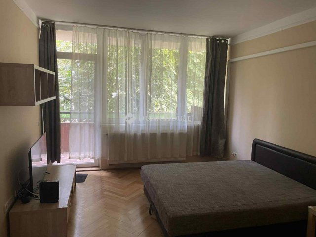 Kiadó téglalakás, albérlet, Szegeden, Fűrész utcában