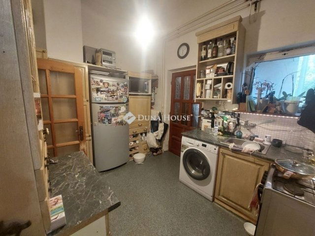 Eladó téglalakás, Budapesten, II. kerületben 83.9 M Ft, 4 szobás