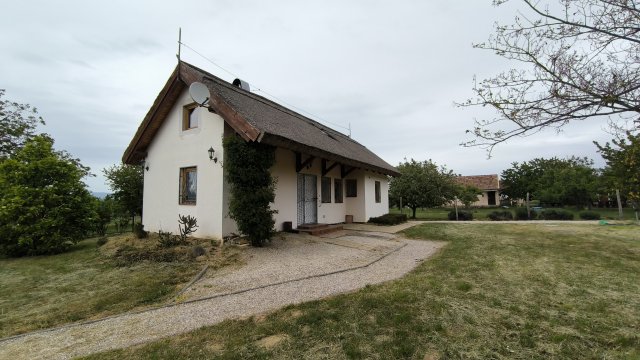 Eladó nyaraló, Balatonberényben 62.99 M Ft, 3 szobás