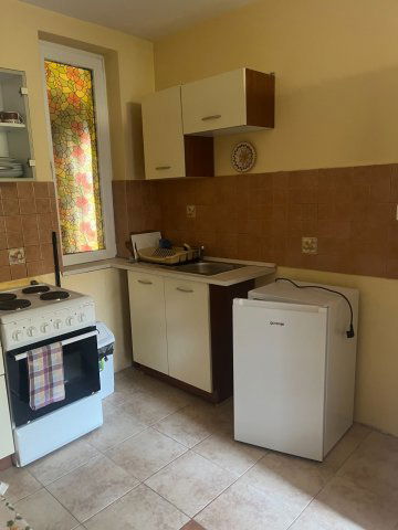 Kiadó téglalakás, albérlet, Pécsett, Faludi Ferenc utcában