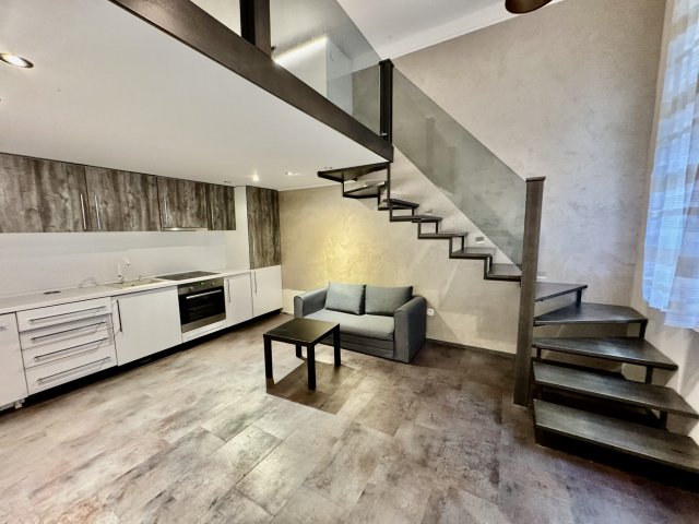 Kiadó téglalakás, albérlet, VI. kerületben, Paulay Ede utcában