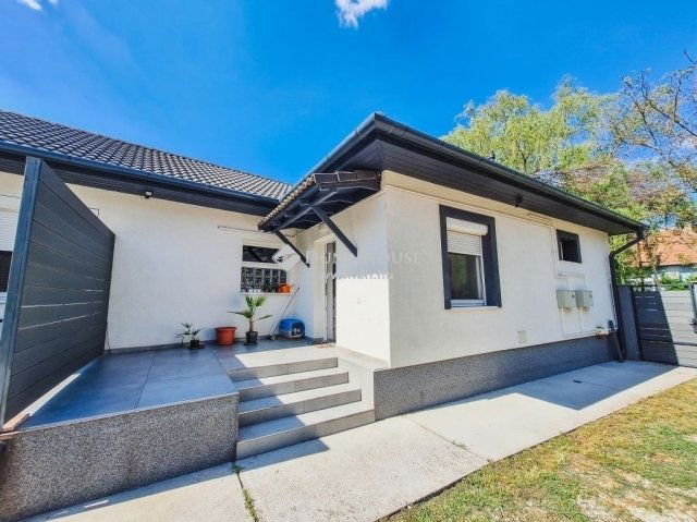 Eladó családi ház, Monoron 149 M Ft, 8 szobás