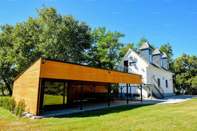 Eladó családi ház, Fülöpszálláson 299 M Ft, 14+5 szobás