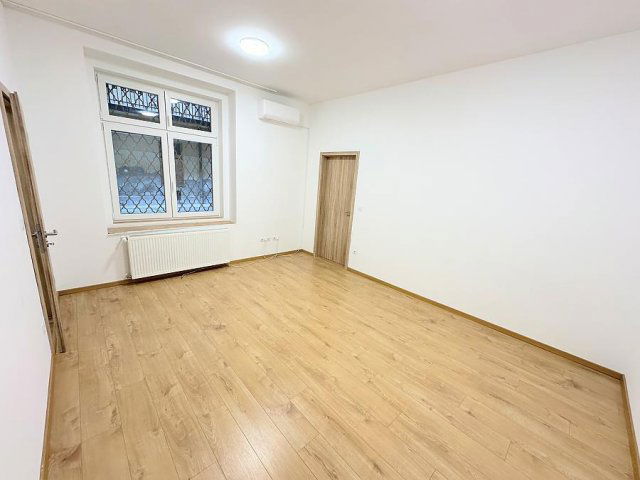 Eladó téglalakás, Budapesten, XIII. kerületben, Gogol utcában