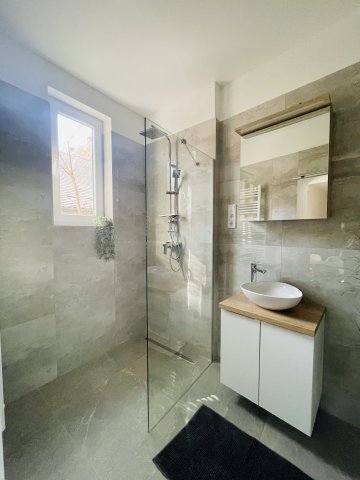 Eladó téglalakás, Pécsett 69.9 M Ft, 3 szobás