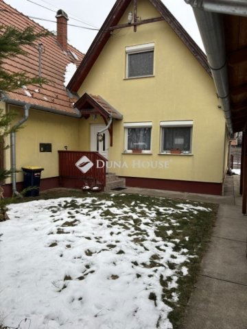 Eladó ikerház, Üllőn 89.9 M Ft, 3 szobás / költözzbe.hu