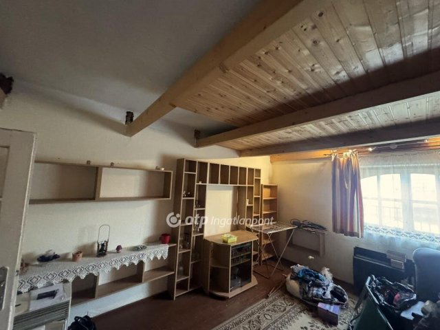 Eladó családi ház, Egyeken 8.5 M Ft, 3 szobás