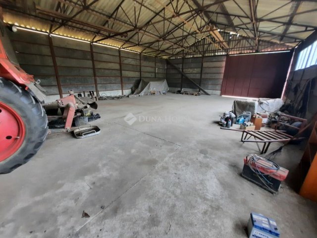 Eladó mezogazdasagi ingatlan, Kiskunfélegyházán 88 M Ft