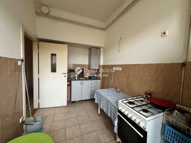 Eladó téglalakás, Budapesten, X. kerületben 65 M Ft, 3 szobás
