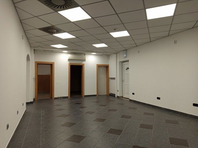 Kiadó üzlethelyiség, Budapesten, XIV. kerületben 1435 E Ft / hó