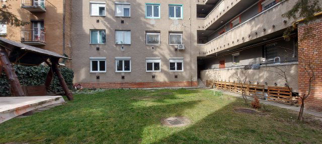 Eladó téglalakás, Miskolcon, Latabár Endre utcában 26 M Ft