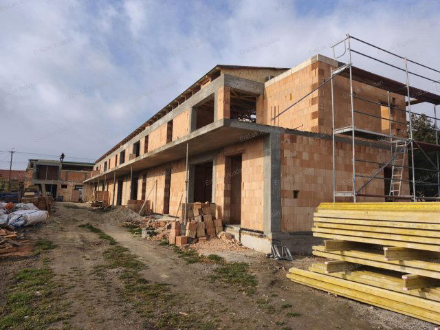 Eladó téglalakás, Jánossomorján 36.38 M Ft, 2 szobás