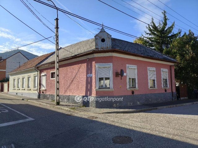 Eladó családi ház, Sátoraljaújhelyen 28.8 M Ft, 3 szobás