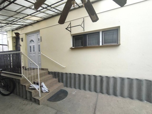 Eladó családi ház, Szegeden 98 M Ft, 3+1 szobás