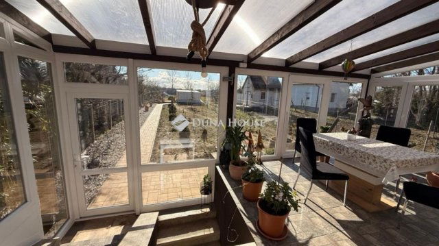 Eladó családi ház, Győrött 45.5 M Ft, 2 szobás