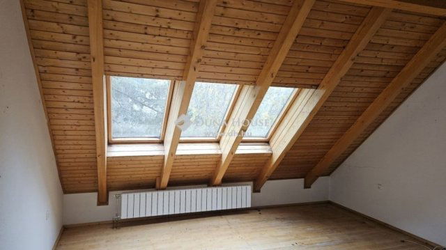 Eladó ikerház, Pilisszentkereszten 89.5 M Ft, 8 szobás