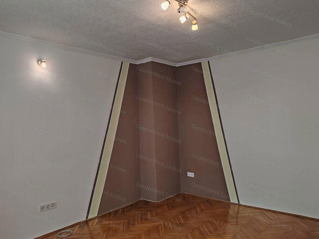 Kiadó téglalakás, albérlet, Martfűn 100 E Ft / hó, 1 szobás
