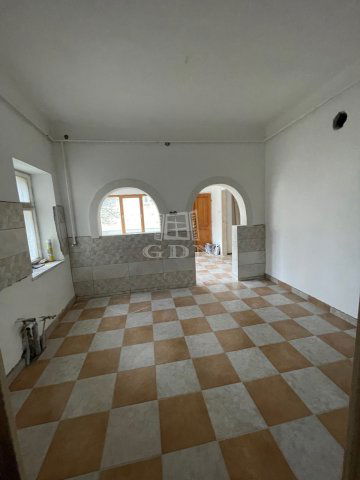 Eladó családi ház, Kisteleken 32 M Ft, 3 szobás