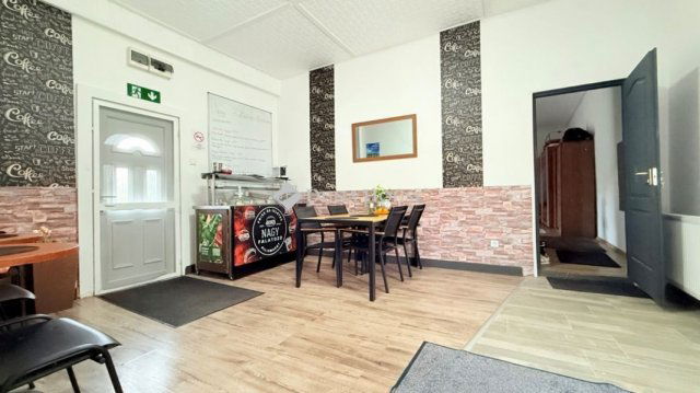 Eladó családi ház, Pilismaróton 145 M Ft, 7 szobás