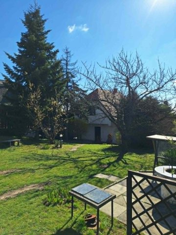 Eladó nyaraló, Velencén 98 M Ft, 3 szobás / költözzbe.hu