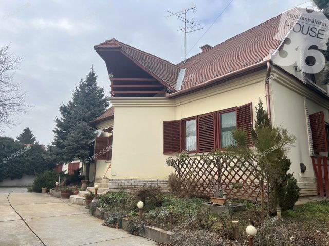 Eladó családi ház, Nagykőrösön 68.9 M Ft, 4 szobás