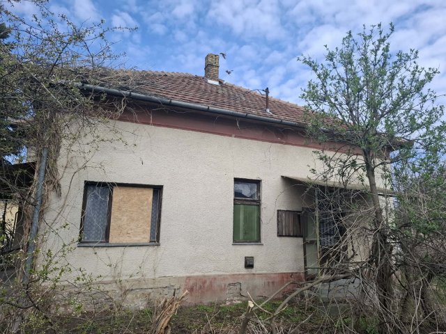 Eladó családi ház, Abonyban 16.9 M Ft, 2 szobás
