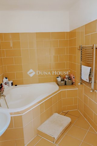 Eladó családi ház, Pilisen 81.9 M Ft, 3 szobás