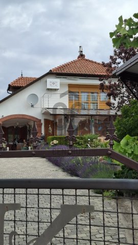 Eladó családi ház, Mecseknádasdon 149.99 M Ft, 6 szobás