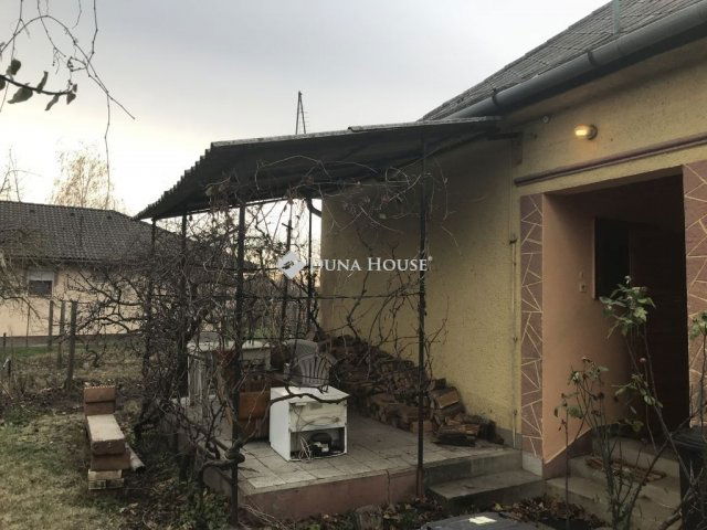 Eladó családi ház, Sárbogárdon 36.9 M Ft, 2+1 szobás