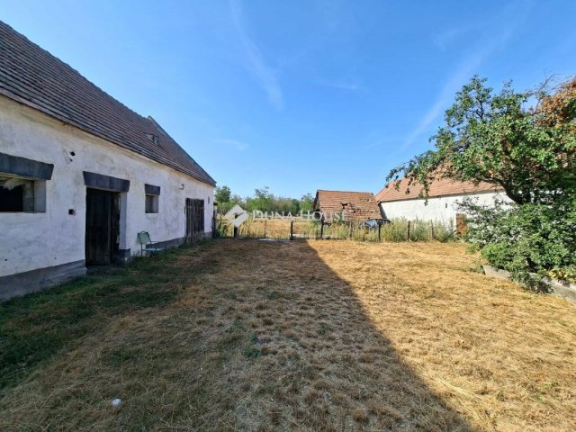 Eladó családi ház, Nicken 29.9 M Ft, 3 szobás