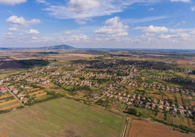 Eladó mezogazdasagi ingatlan, Taktakenézen 3.2 M Ft