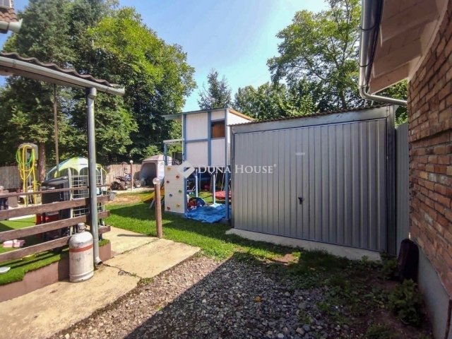 Eladó családi ház, Mohácson 41.5 M Ft, 3 szobás