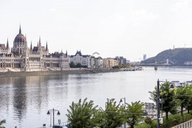 Eladó téglalakás, Budapesten, II. kerületben, Bem rakparton