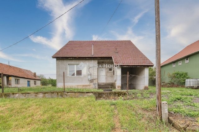 Eladó családi ház, Emődön 26 M Ft, 2 szobás