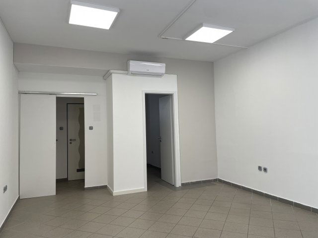 Kiadó ipari ingatlan, Győrött, Rákóczi Ferenc utcában