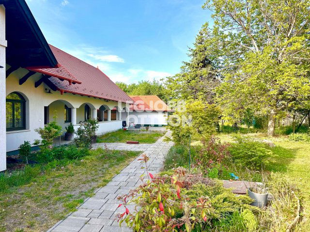 Eladó családi ház, Cegléden 145 M Ft, 4 szobás