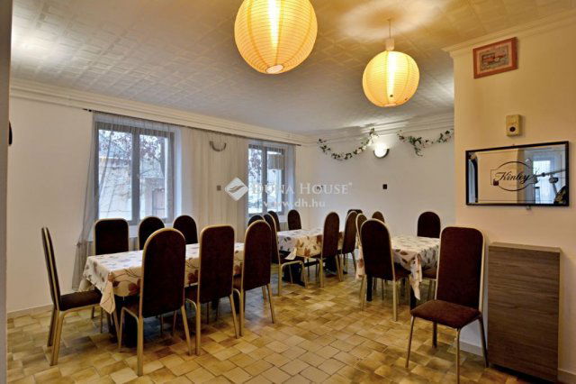 Kiadó hotel, Kecskeméten 380 E Ft / hó, 3 szobás