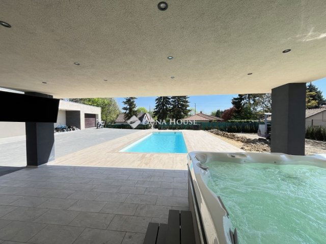 Eladó családi ház, Diósdon 690 M Ft, 6 szobás