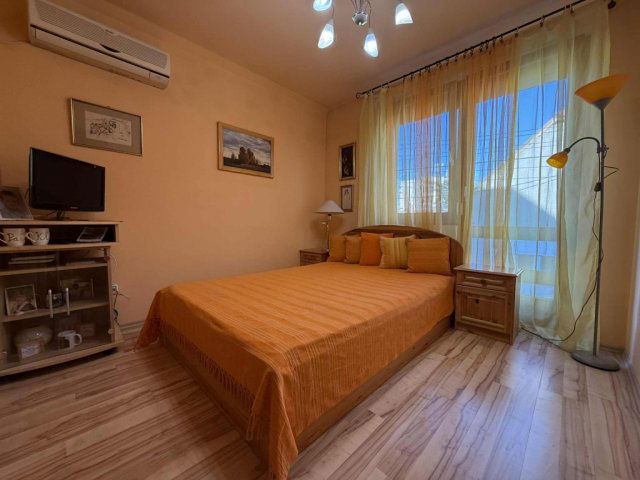 Eladó ikerház, Kecskeméten 79.99 M Ft, 4 szobás