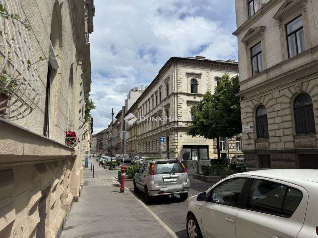 Eladó ipari ingatlan, Budapesten, VII. kerületben 45 M Ft