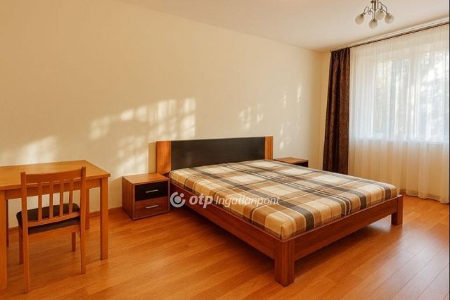 Eladó panellakás, Budapesten, XIV. kerületben 64.9 M Ft, 2 szobás