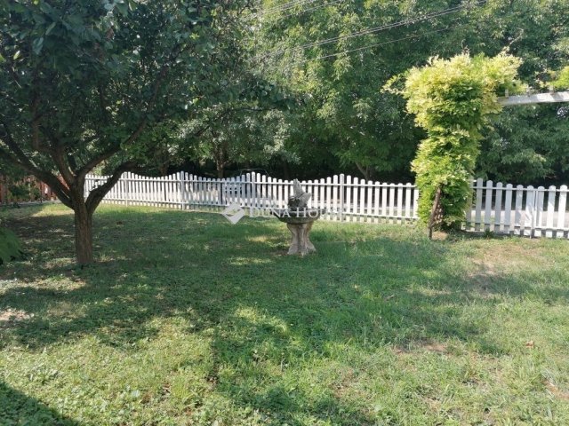 Eladó családi ház, Siklóson 105 M Ft, 3 szobás