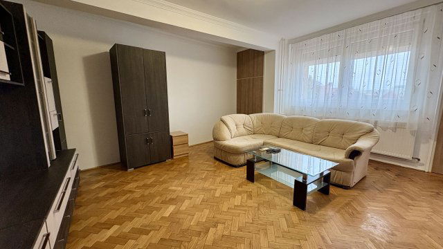 Kiadó téglalakás, albérlet, Debrecenben 200 E Ft / hó, 2 szobás