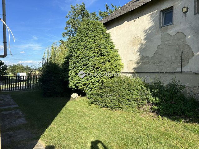 Eladó családi ház, Ácsteszéren 39.9 M Ft, 3 szobás
